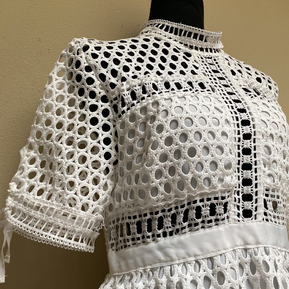 Simply Couture White Mock Neck A-line Dress with Circle Cut Out Pattern Size L - Picture 6 of 16